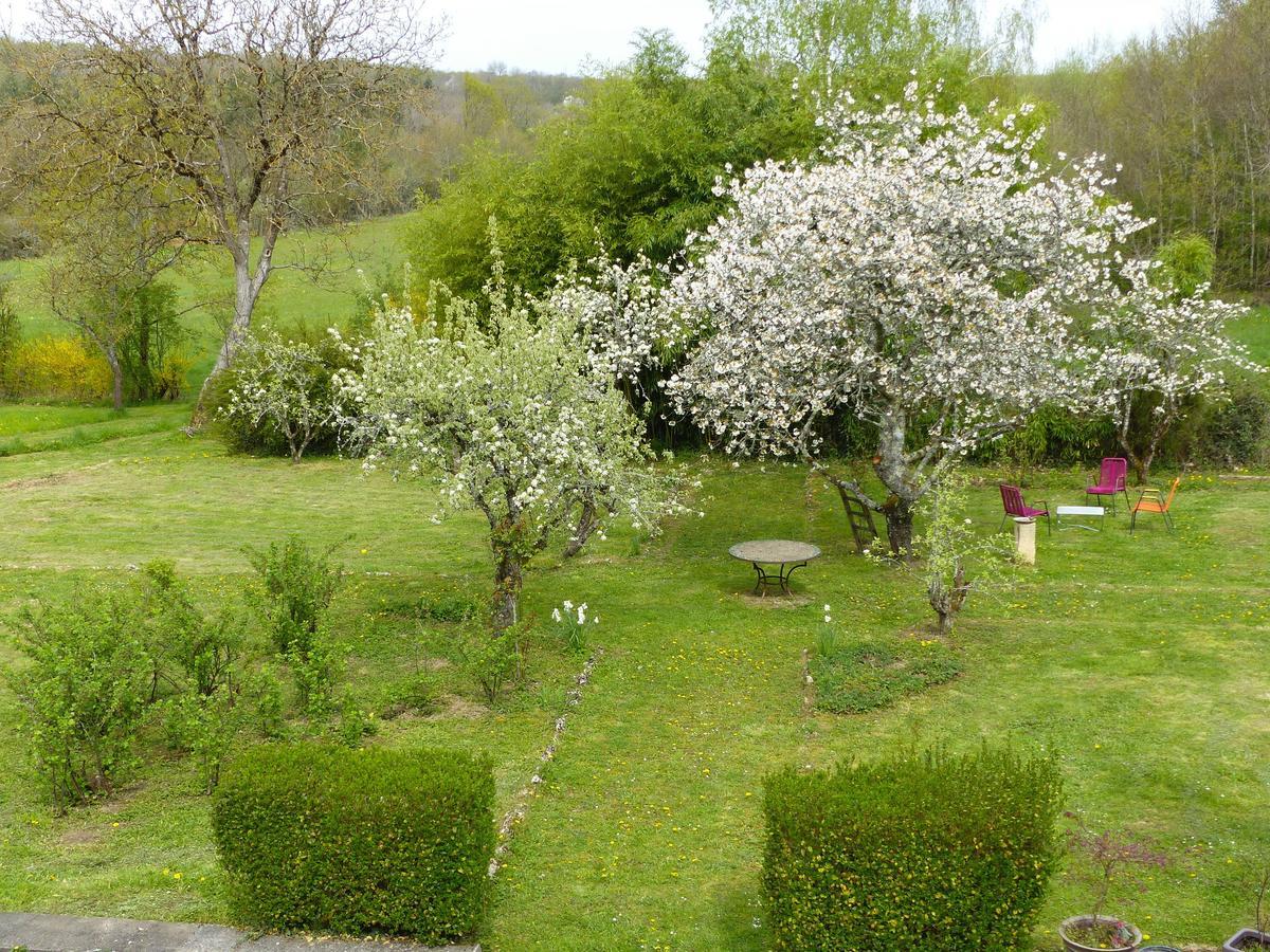 Val De La Nef Bed and Breakfast Joux-la-Ville Εξωτερικό φωτογραφία