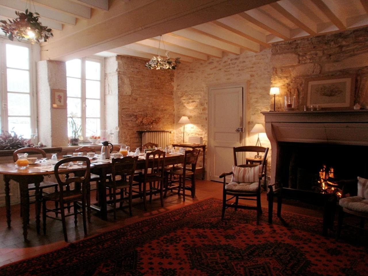 Val De La Nef Bed and Breakfast Joux-la-Ville Εξωτερικό φωτογραφία